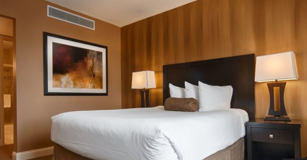 American Hotel Freehold Esterno foto