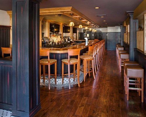 American Hotel Freehold Esterno foto